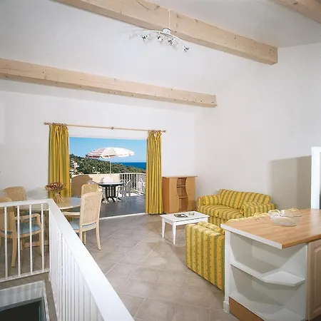 Hydra Hotel