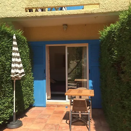 Hotel Hydra 3*