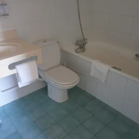 Hydra Hotel 3*
