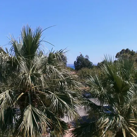 Hydra Hotel 3*